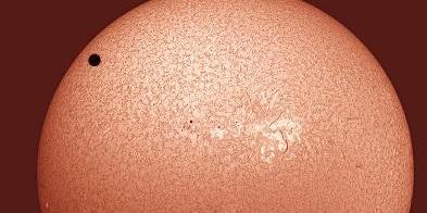 Vorschaubild für  Beobachtung der Sonnenphotosphäre und chromosphäre in der Schule