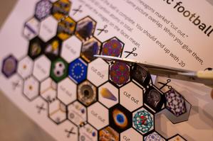 Microscopic Molecular Footballs