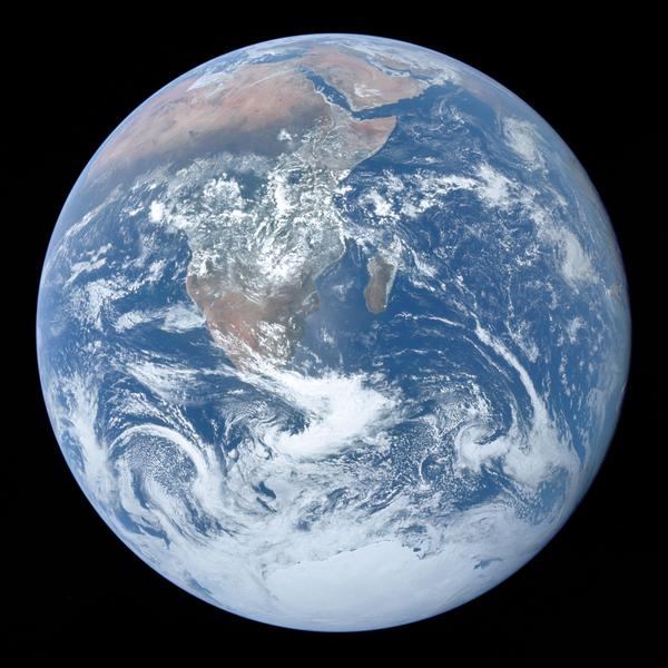 La Terra vista dallo spazio, con oceani e continenti