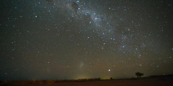 La Croce del Sud indica il Polo Sud Celeste, attorno al quale sembra ruotare il cielo.